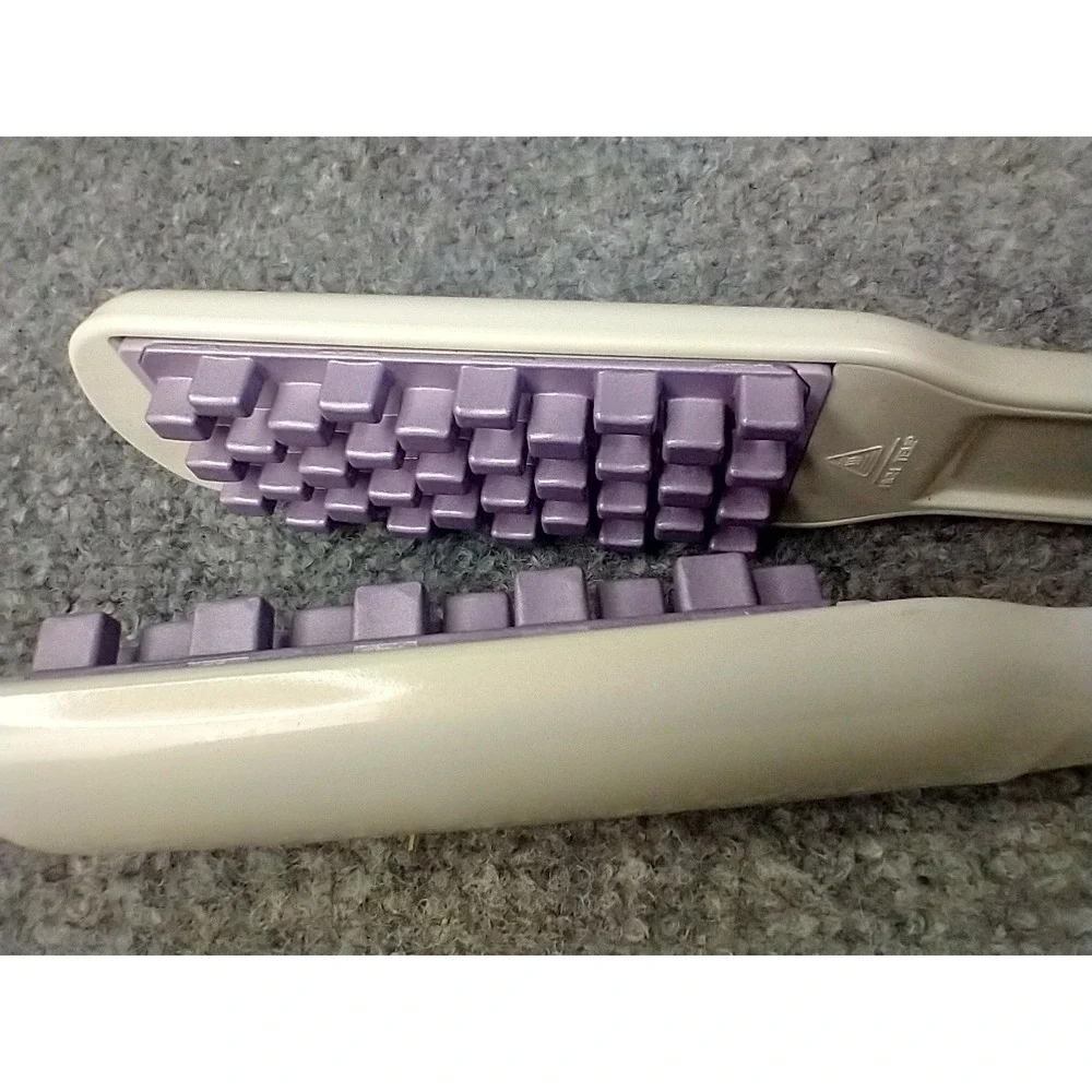 Monat Va-Va-Volume Hair Lifter Women OS White Purple Heated Root Volumizer